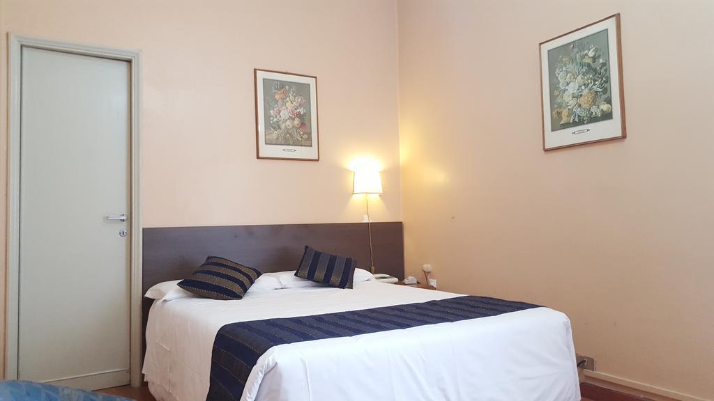 Hotel Flora Прато Экстерьер фото
